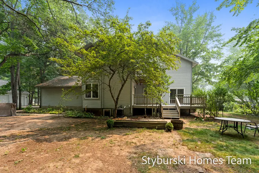 19127 W Spring Lake, Spring Lake, MI 49456 - #2