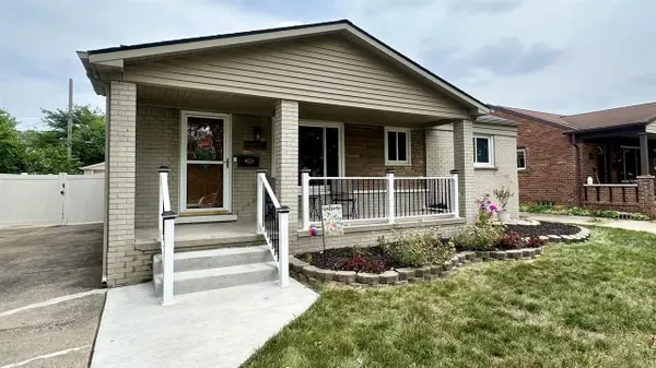 15111 Cameron, Southgate, MI 48195