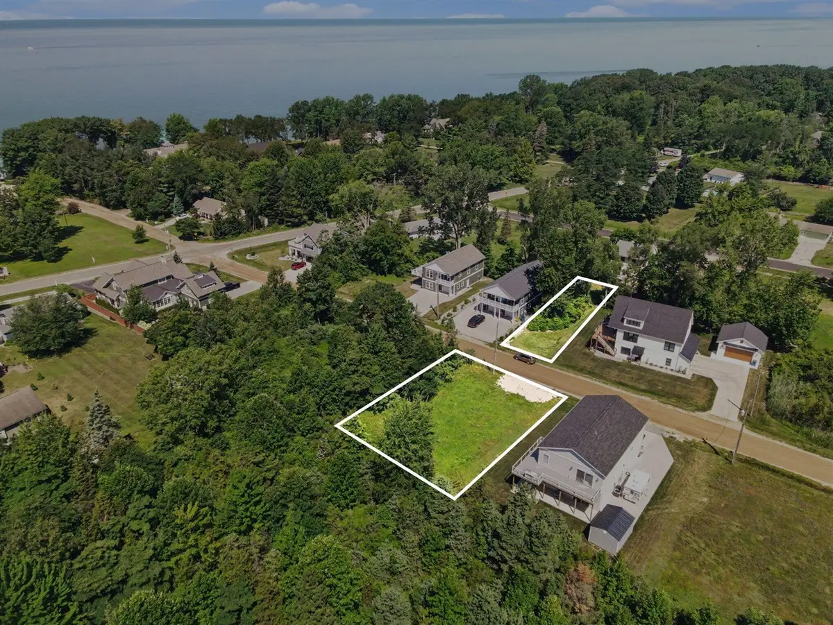 7368 Beachview, South Haven, MI 49090 - #1