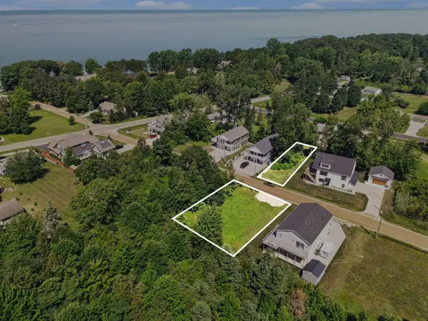 7368 Beachview, South Haven, MI 49090