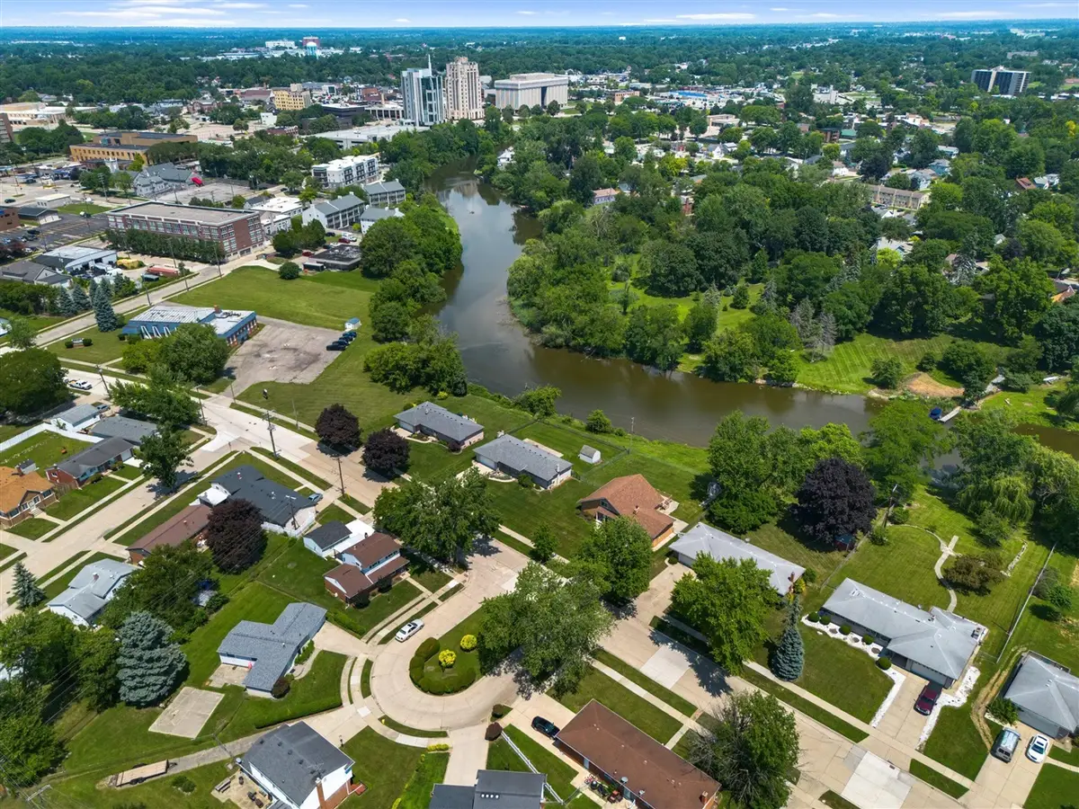 175 Clinton River Drive, Mount Clemens, MI 48043 - #1