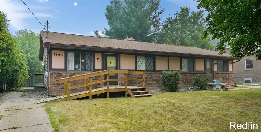 1305 52nd, Grand Rapids, MI 49508 - #2
