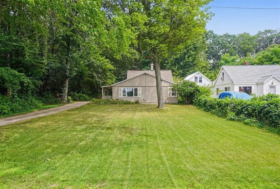 860 E Norton, Norton Shores, MI 49444 - #2