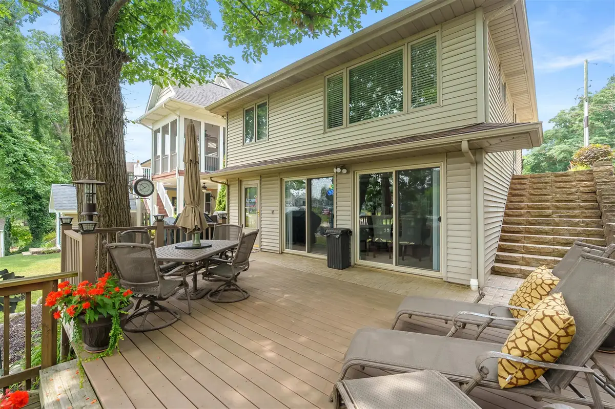 92709 Gravel Lake, Lawton, MI 49065 - #1
