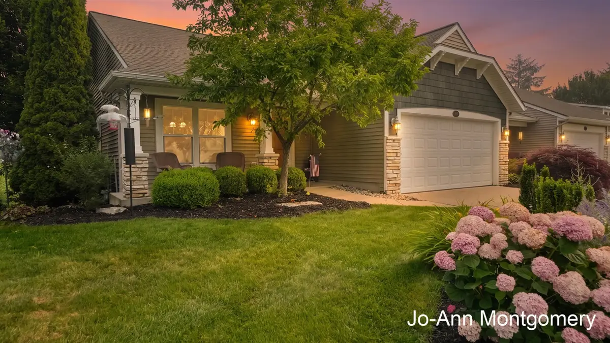 13473 Carpenter, Nunica, MI 49448 - #1