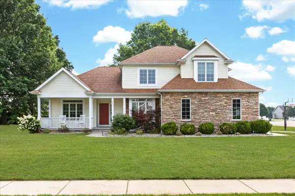 3911 Fox Crossing, Saint Joseph, MI 49085