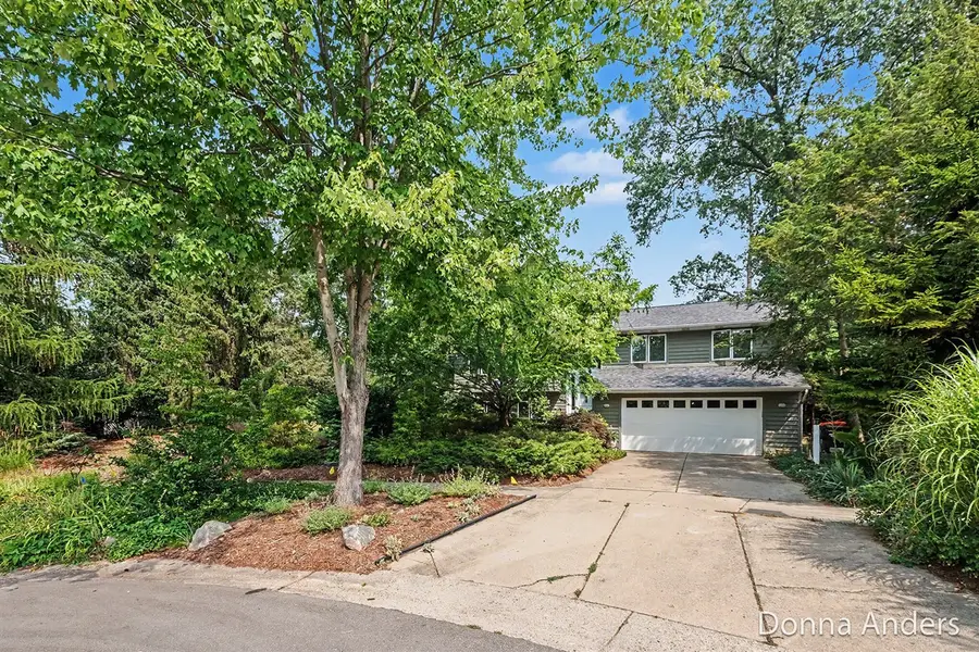 4872 Oakway, Grand Rapids, MI 49525 - #2