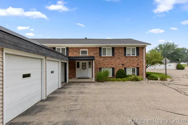 230 S State, Zeeland, MI 49464