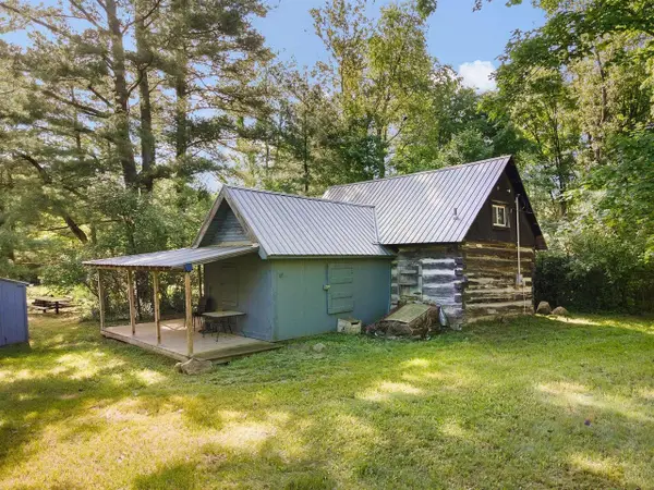 16314 9 Mile, Stanwood, MI 49346