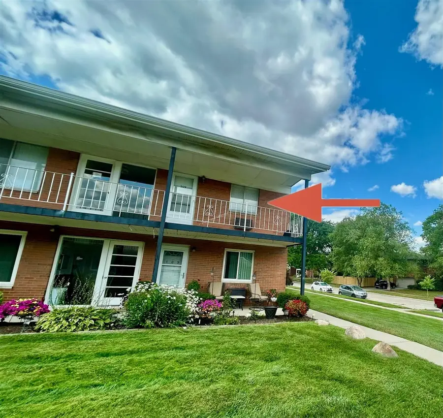 2215 Clawson, Royal Oak, MI 48073 - #3