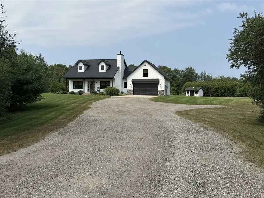 2281 N Green Creek, Muskegon, MI 49445 - #2