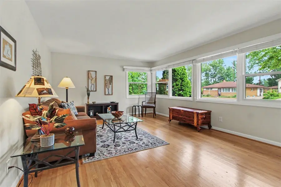 1832 Weldon, Ann Arbor, MI 48103 - #3