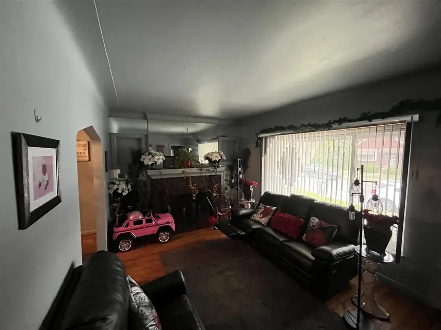18088 Shields, Detroit, MI 48234 - #2