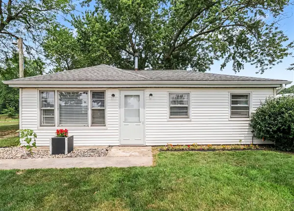 16812 Moorepark, Three Rivers, MI 49093