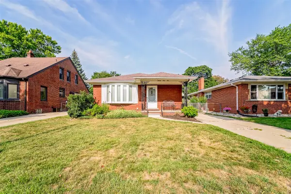 2910 Parkwood, Trenton, MI 48183