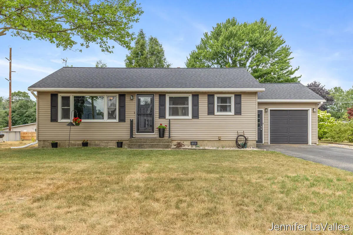 11283 Brown, Allendale, MI 49401 - #1