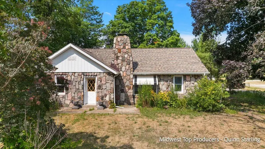 373 N Main, Casnovia, MI 49318 - #2