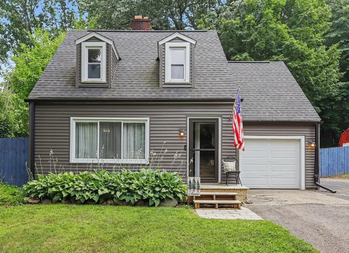 109 W Sunset, Battle Creek, MI 49017 - #1