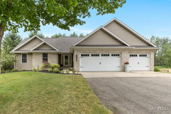 3529 Buttrick, Ada, MI 49301