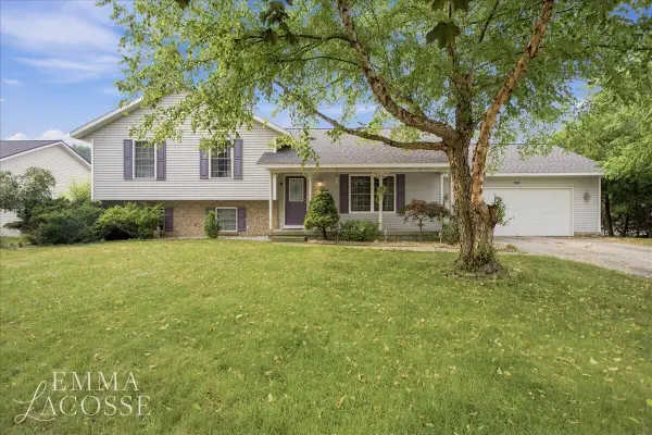 3560 Rush Creek, Hudsonville, MI 49426