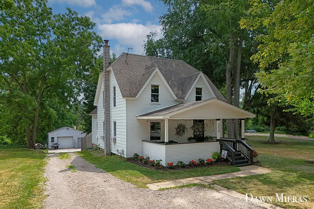6038 Bancroft, Alto, MI 49302 - #1