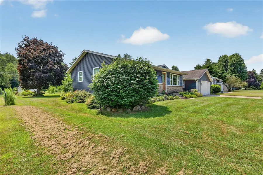 4356 E Y, Vicksburg, MI 49097 - #2