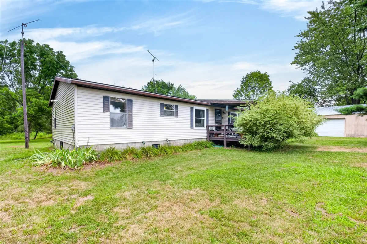 42956 6th, Bloomingdale, MI 49026 - #1