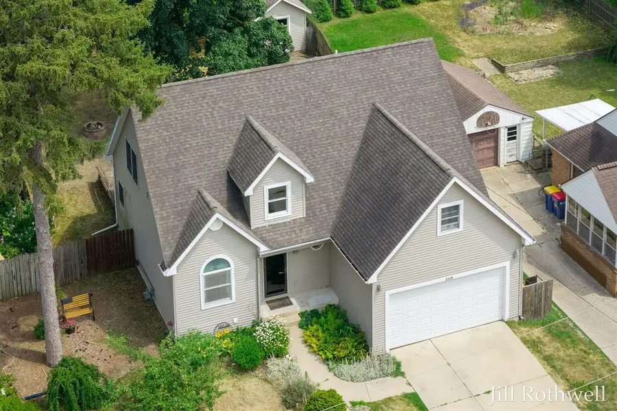 2228 Coit, Grand Rapids, MI 49505 - #2