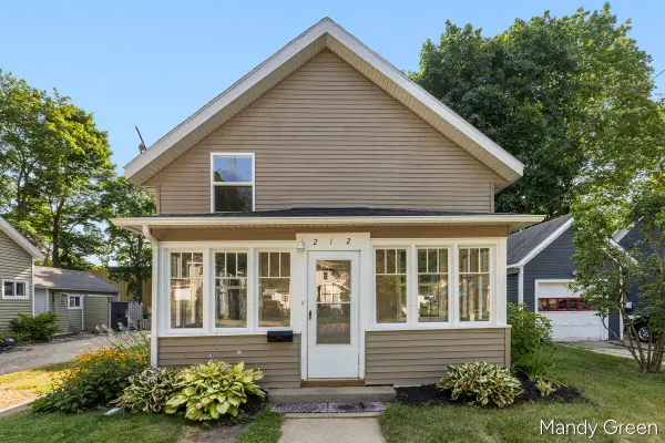 212 S Smith, Greenville, MI 48838