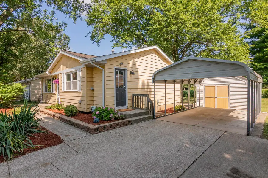 4903 E T U, Vicksburg, MI 49097 - #2