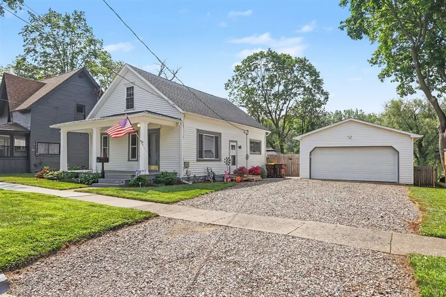 732 E Green, Marshall, MI 49068 - #3