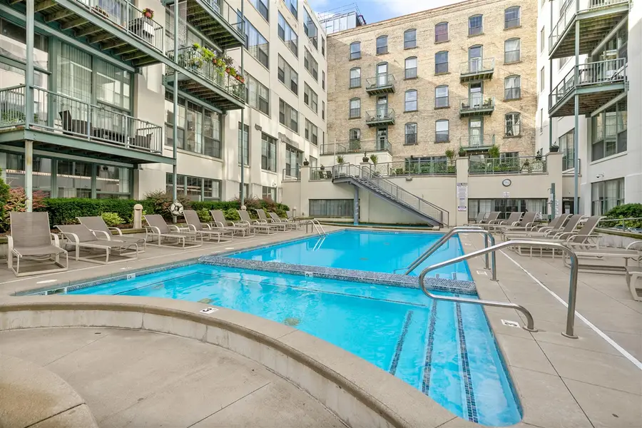 940 Monroe #405A, Grand Rapids, MI 49503 - #2