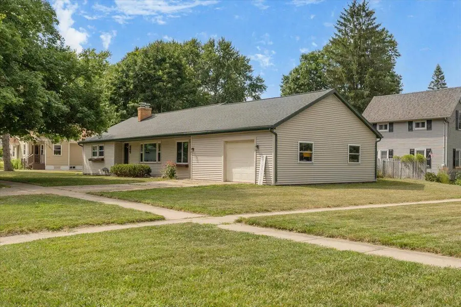 309 W South, Hastings, MI 49058 - #3