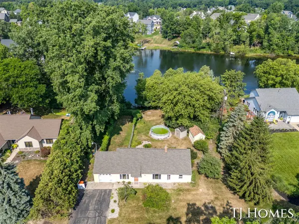2215 Maguire, Grand Rapids, MI 49525