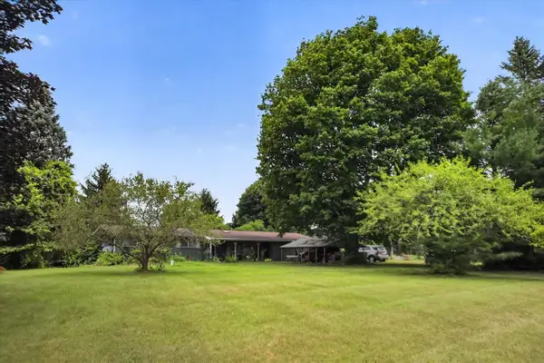 40516 County Road 669, Decatur, MI 49045
