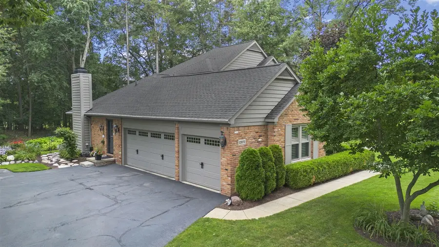 12072 Pembrooke, South Lyon, MI 48178 - #3