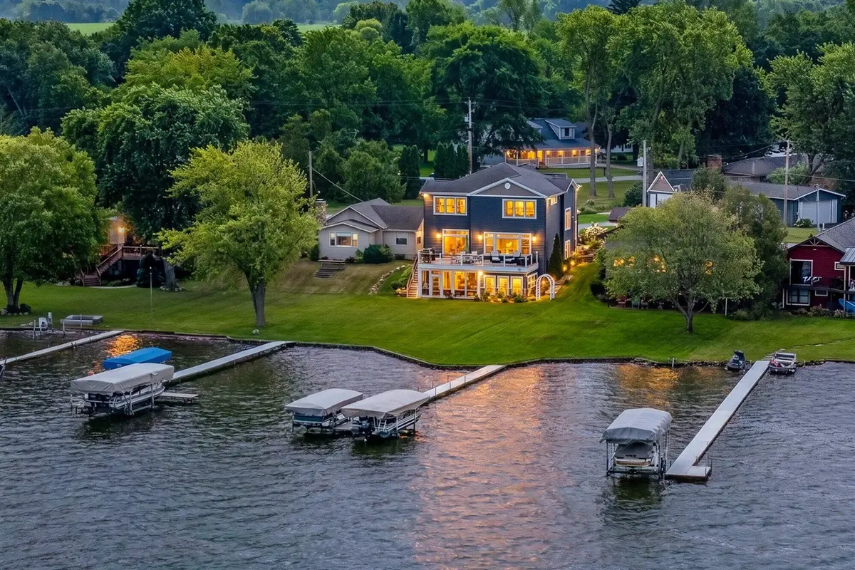 7705 S Indian Lake, Vicksburg, MI 49097 - #1