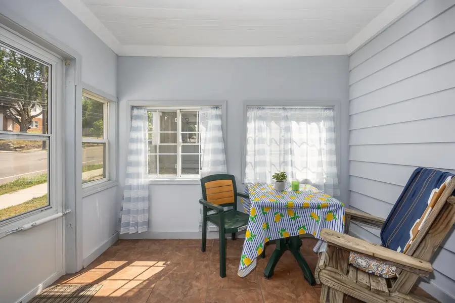 852 Leonard, Grand Rapids, MI 49503 - #3