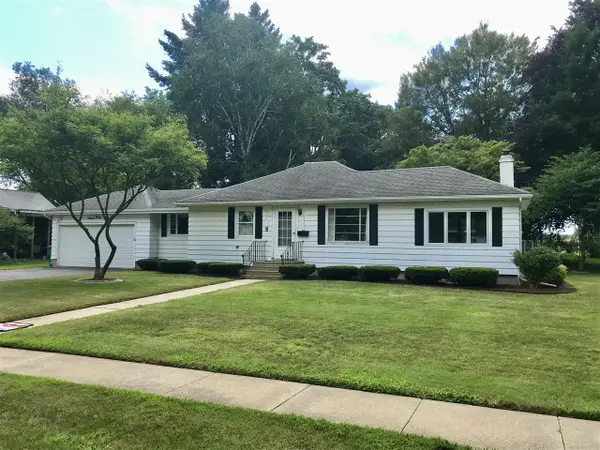 740 White Pigeon, Constantine, MI 49042