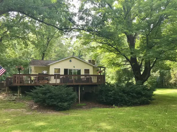 11448 Riverside, White Pigeon, MI 49099