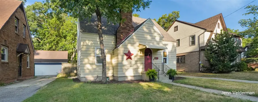 1236 Benjamin, Grand Rapids, MI 49506 - #3