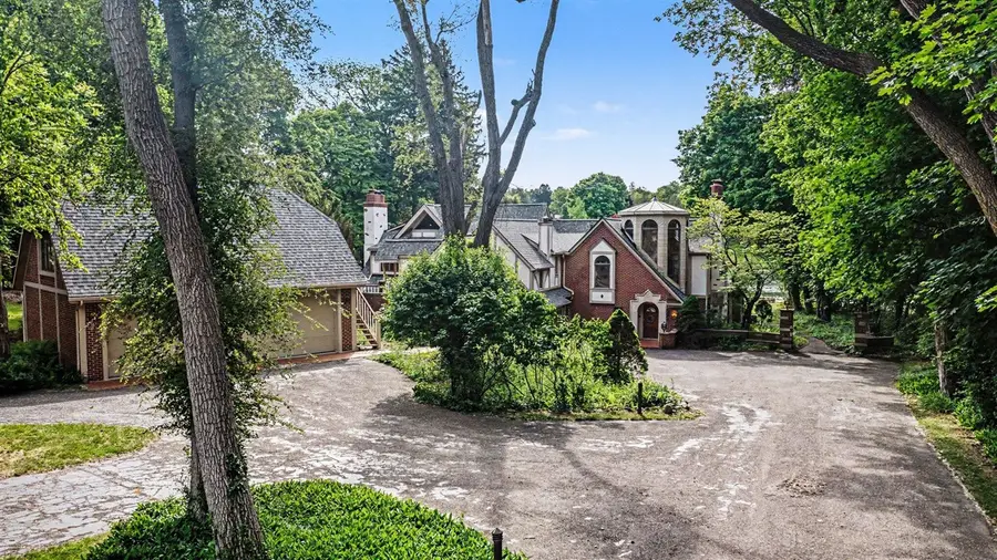 460 E Long Lake, Bloomfield Hills, MI 48304 - #3