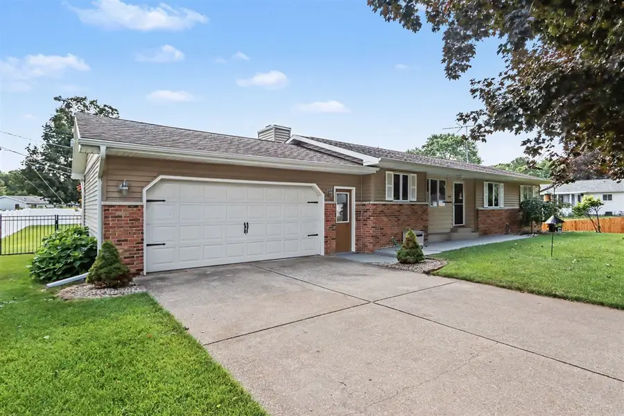 47401 Klett, Paw Paw, MI 49079 - #2