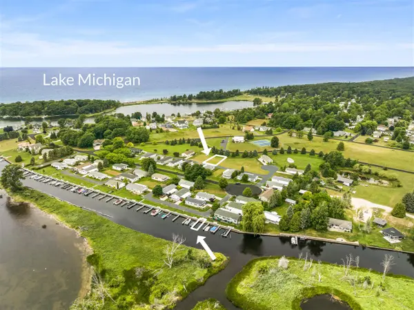 3316 Lakeland, Arcadia, MI 49613