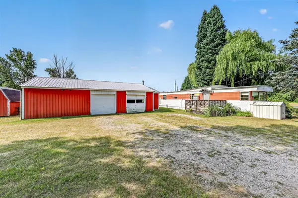 6402 S Oceana, Rothbury, MI 49452