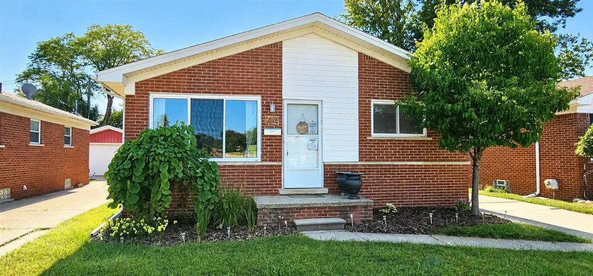 27825 Joan, Saint Clair Shores, MI 48081 - #1