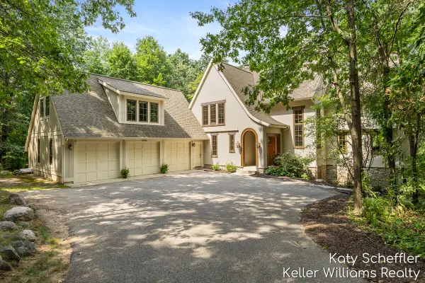 6065 W Back Forty, Belmont, MI 49306