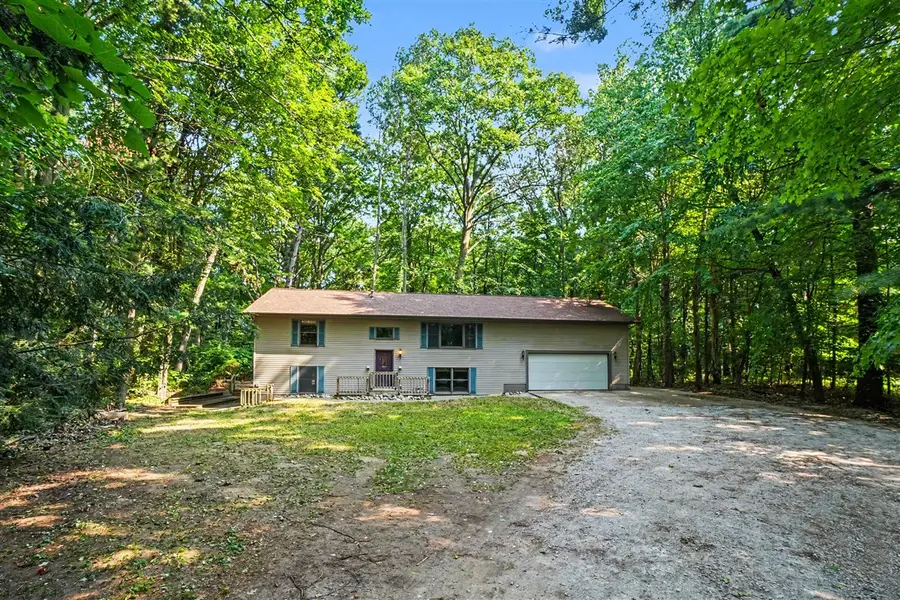16137 Comstock, Grand Haven, MI 49417 - #2