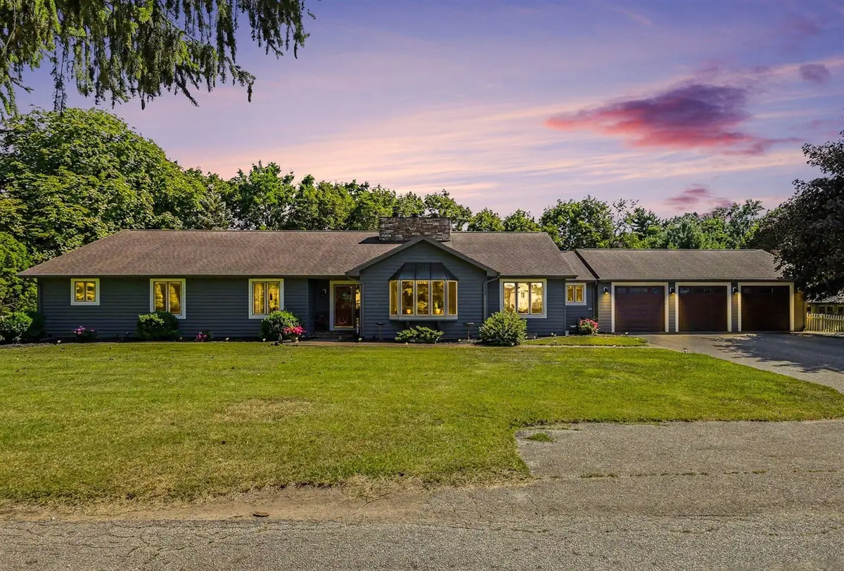 2390 Sycamore, Saint Joseph, MI 49085 - #1