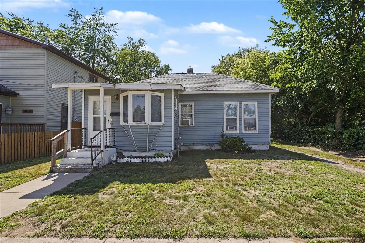 1010 Kalamazoo, South Haven, MI 49090 - #1
